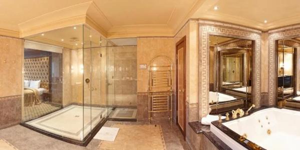 Royal Spa & Resort - 160