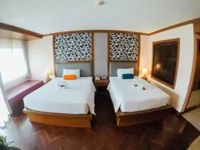 Baumanburi Patong - 7