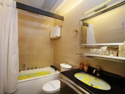 A&EM Ben Thanh - 8