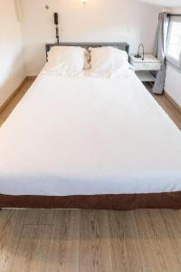Hôtel Edmond Rostand - 71