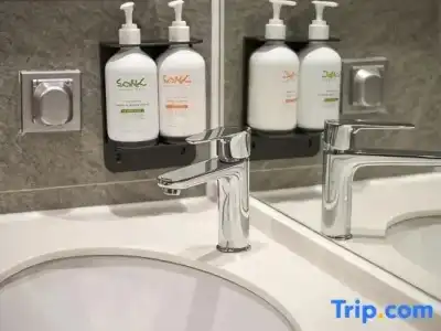 Holiday Inn & Suites SAIGON AIRPORT by IHG - 143