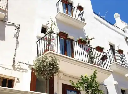 Bed & Breakfast Tra le Mura - 0