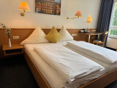 Mirage City Stuttgart Zentrum - 36