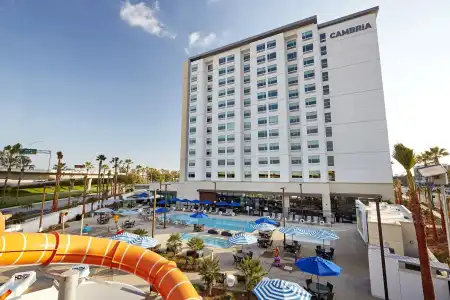 Anaheim Suites Resort - 24