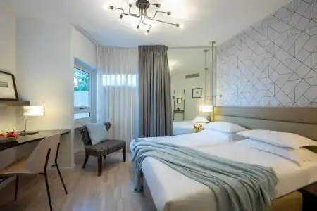 Maxim Tel Aviv - 42