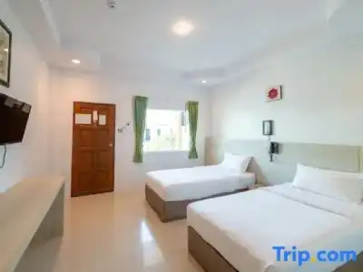 The Green Beach Resort - 27