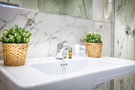 Emma Small Luxury - 63