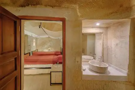 Taru Cave Suites - 94