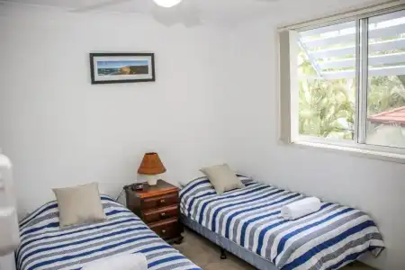 Surfers Beach Holiday Apartments - 49
