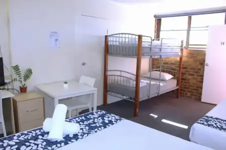 Camden Motor Inn - 56
