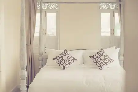 Noursabah Bed Bangkok - 208