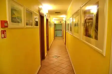 Mia Cara - 16