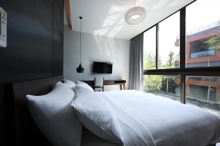 Glam Habitat - 43