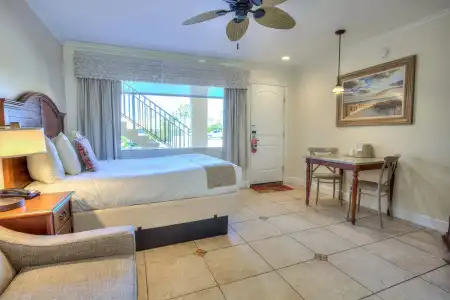 La Fiesta Ocean Inn And Suites - 24