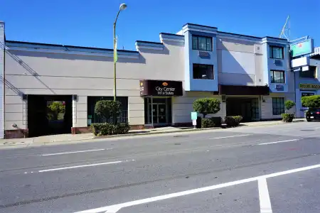 City Center Inn & Suites - 0