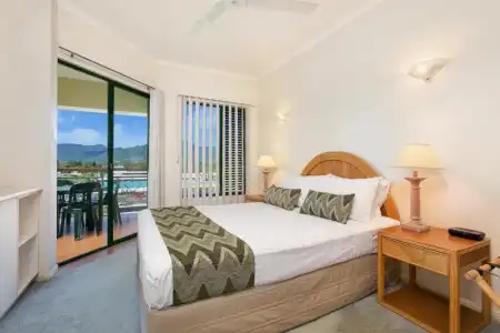 Tropic Towers Apartments - 129