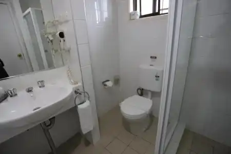 Reign Inn Newcastle - 128