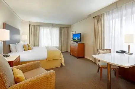 InterContinental Suites Cleveland by IHG - 54