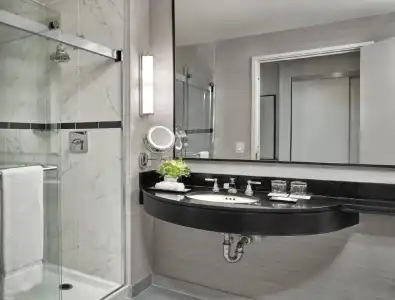 Loews Philadelphia - 9