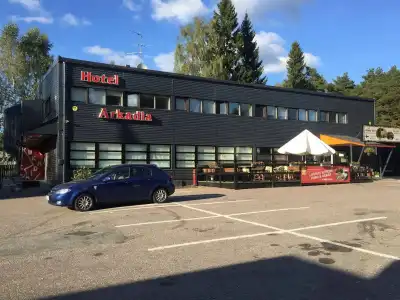 Arkadia & Café - 0