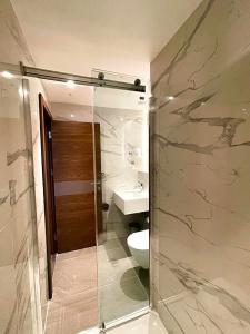 Merit Kensington - 78