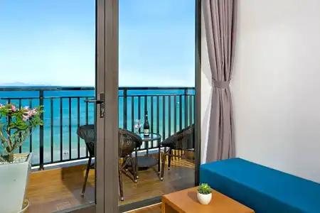 Seashore & Apartment - 96