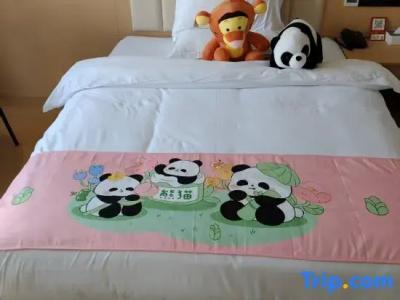 Lijiang Jielan Express - 32