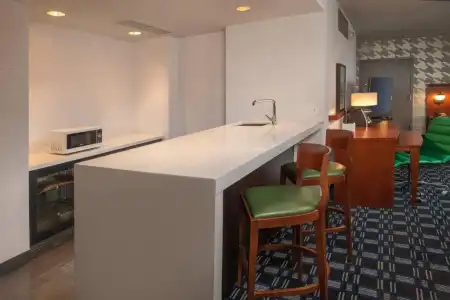 Courtyard by Marriott Arlington Crystal City/Reagan National - 37
