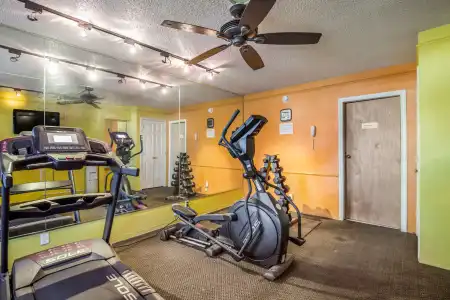 Americas Best Value Inn - 11