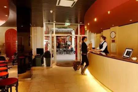Best Western Dam Square Inn - 22