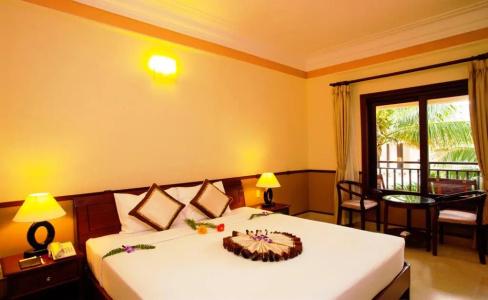 Golden Coast Resort and Spa - 75