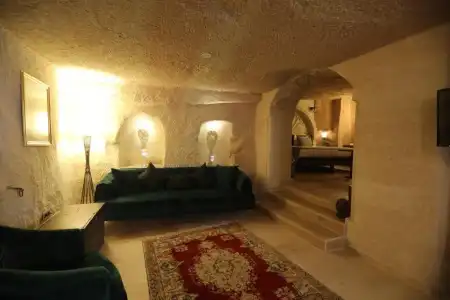 Misty Cave - 110