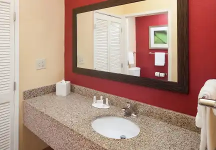 Courtyard by Marriott Jackson - 8