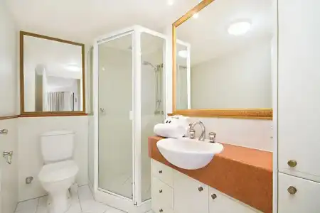 Burleigh Mediterranean Resort Enquiries - 220