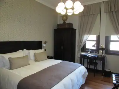Boutique Castillo Rojo - 74