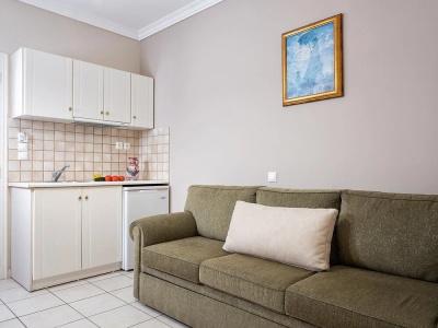 Plaka Beach Resort - 18