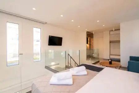 Mirablue Luxury Residences - 343