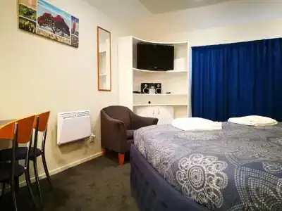 Airport Birches Motel - 102