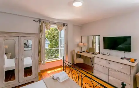 Stanica B&B - 22