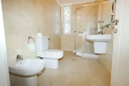 Grand White City - 10