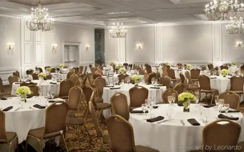 Sheraton Ann Arbor - 13
