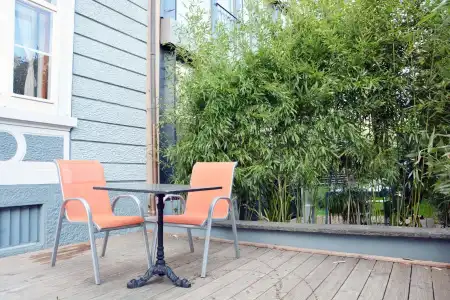 Unique Serviced Living at Airport Line - 15