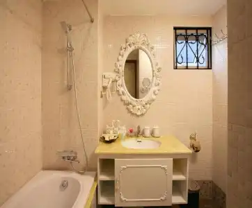Hanoi Royal - 176