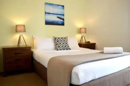 Outrigger Bay Apartments - 33