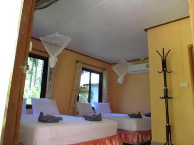 Khao Sok Island Resort and Spa - 27