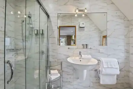 The Classic Villa - 35
