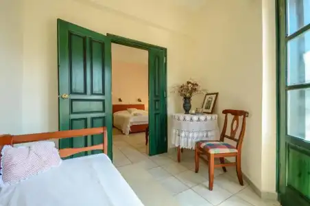 HORA SUITES - 40
