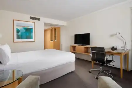 Crowne Plaza Perth by IHG - 41