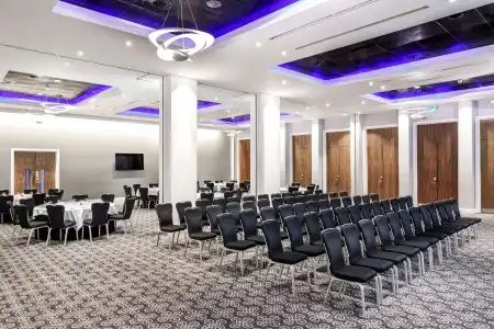 Radisson Blu Cardiff - 7