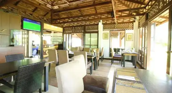 Niramaya Villa & Wellness Resort - 11